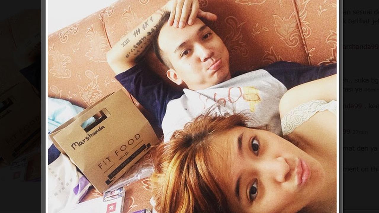 Marshanda dan Egi John Diramal Menikah