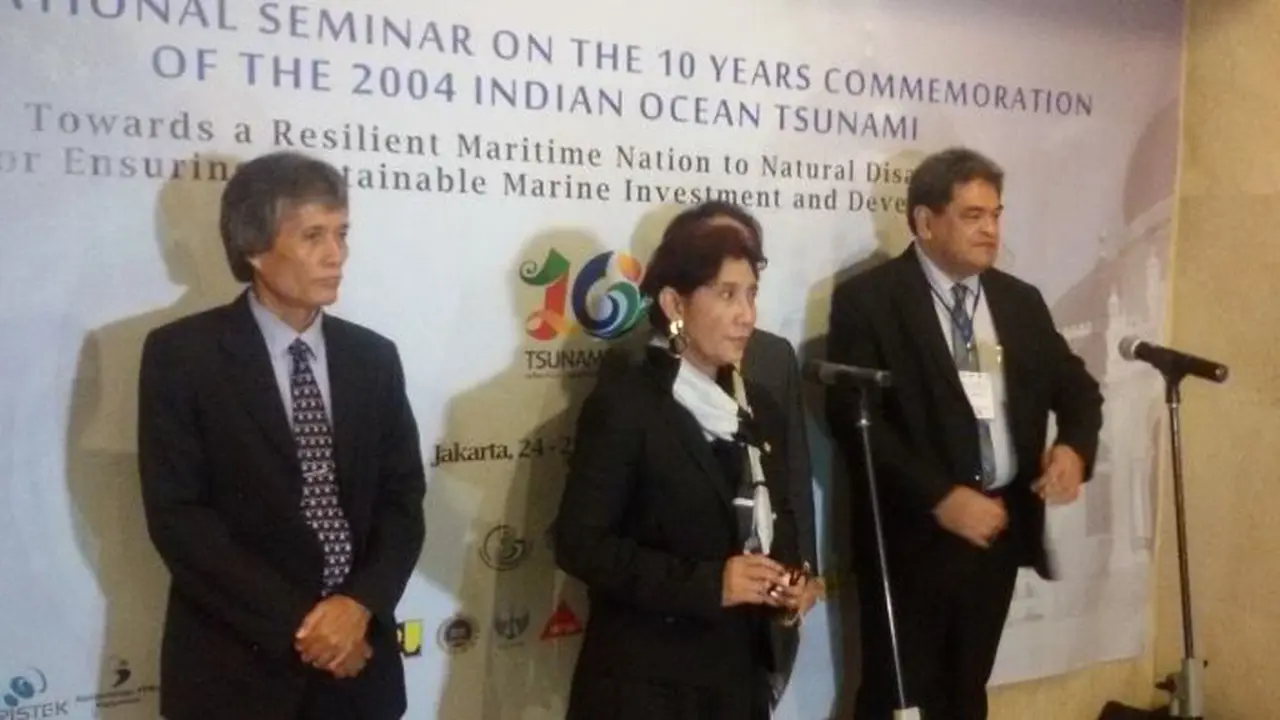 Susi Pudjiastuti dalam peringatan 10 Tahun Stunami Aceh