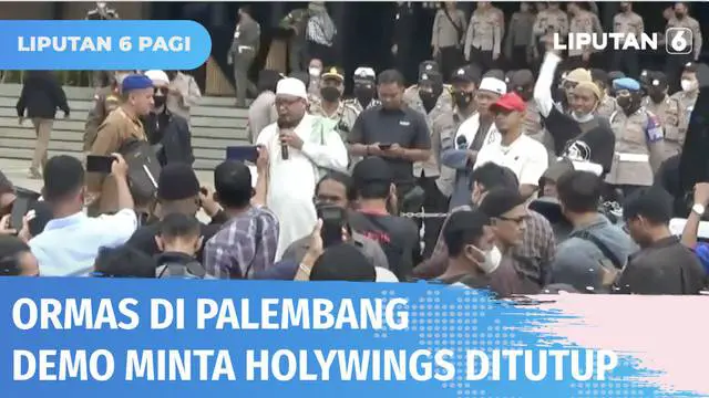 Sejumlah ormas datangi halaman parkir Holywings Palembang di Jalan R Soekamto. Kedatangan mereka untuk menuntut Holywings ditutup dan Pemkot Palembang mencabut izin Holywings.