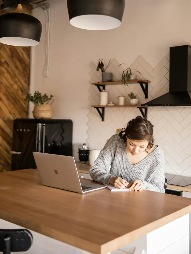 wanita juli cobaan hidup