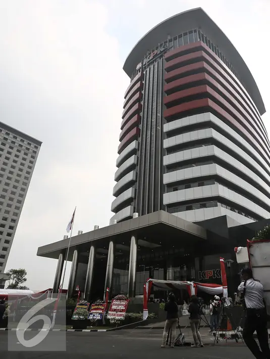 Suasana gedung baru Komisi Pemberantasan Korupsi (KPK) di Jakarta, Selasa (29/12). Gedung baru ini berlantai 16 Namun, penggunaan gedung ini baru bisa digunakan pada Maret mendatang. (Liputan6.com/Faizal Fanani)