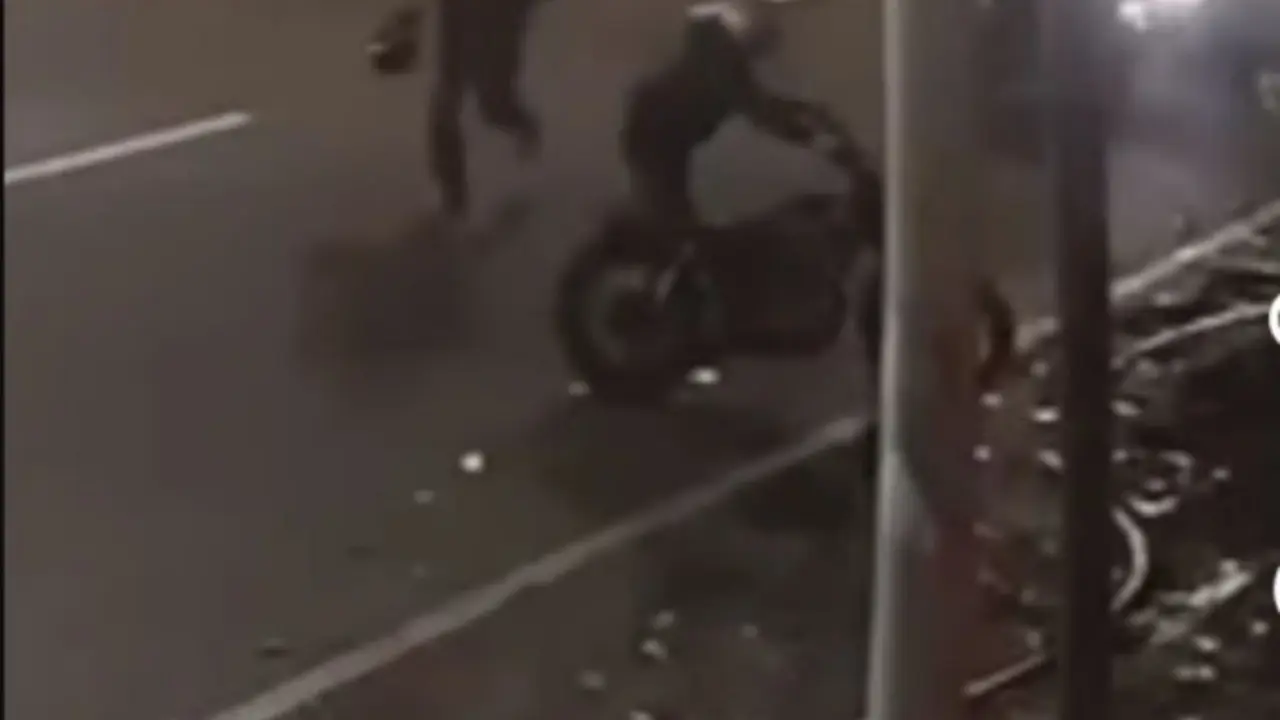 Komplotan Begal Keroyok Petugas Damkar