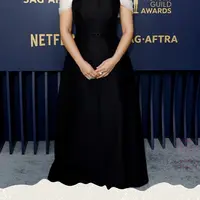 Red carpet sebuah acara menjadi ajang pamer para aktor untuk menunjukkan eksistensi dan juga busana mereka. seperti ajang SAG Awards 2024 yang baru saja digelar, menampilkan deretan aktor ternama dengan busana terbaik mereka.