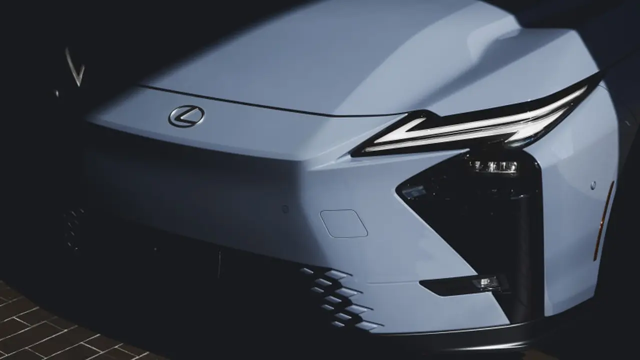 Lexus ES 2026