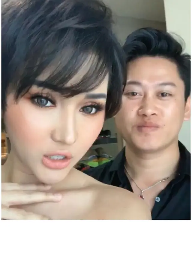7 Potret Terbaru Lucinta Luna Setelah Dikabarkan Operasi Kelopak Mata
