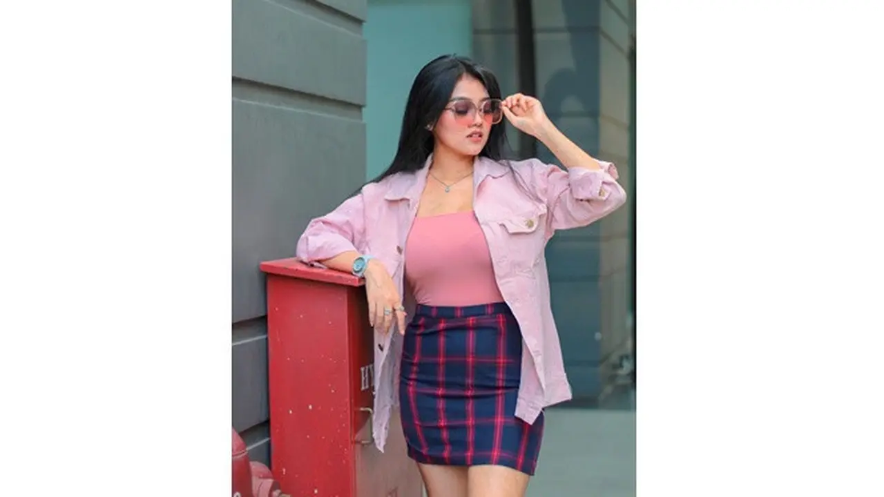 6 Pesona Olivia Noor, Pedangdut yang Dibully Karena Ayahnya Tukang Buah
