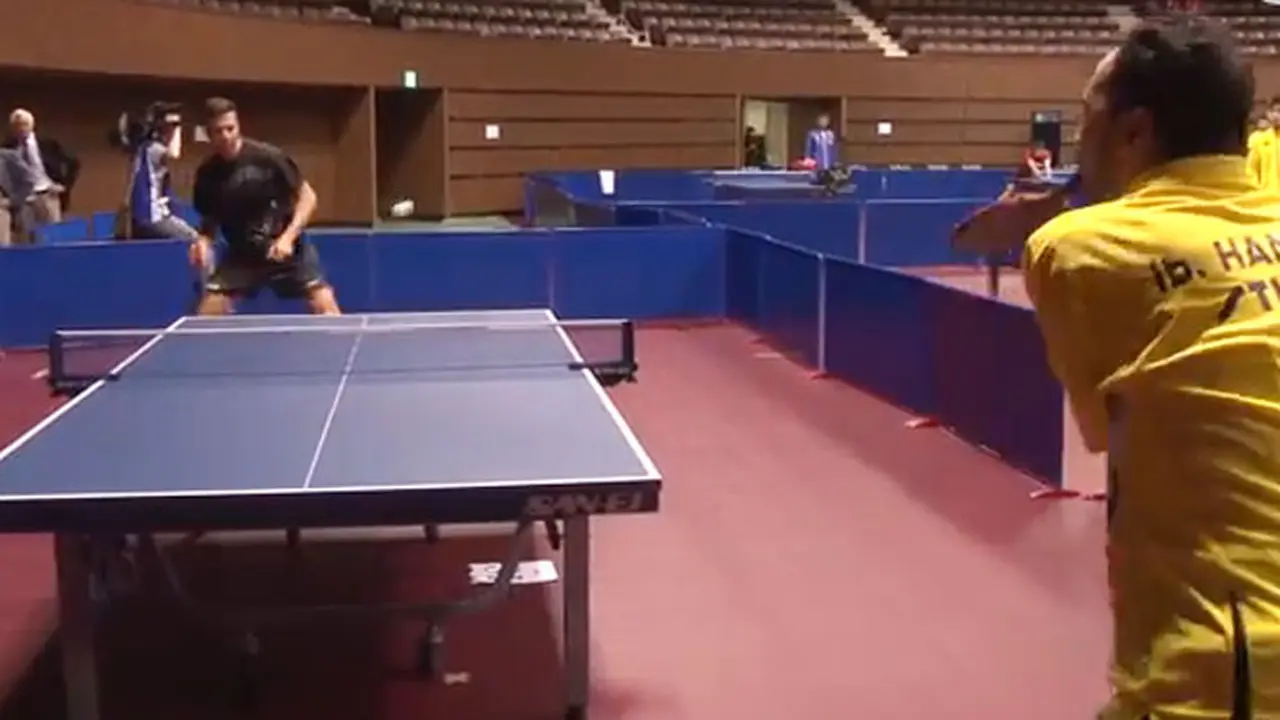Video Hebatnya Petenis Meja Tanpa Tangan Vs Atlet Dunia