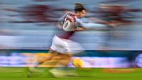 Pemain yang menjadi favorit penggemar Aston Villa, Jack Grealish menunjukkan kinerja yang luar biasa di Liga Inggris musim ini. Sangat terampil dalam penguasaan bola dan secara teknis memiliki skill di atas rata-rata. (Foto: AFP/Pool/Laurence Griffiths)
