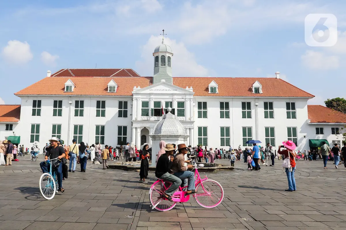 Libur Lebaran 2025, Kota Tua Jakarta Ramai Dikunjungi