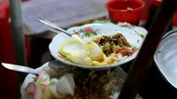 10 Jajanan Kaki Lima Legendaris di Jakarta yang Nggak Pernah Sepi, Enggak Bikin Kantong jebol