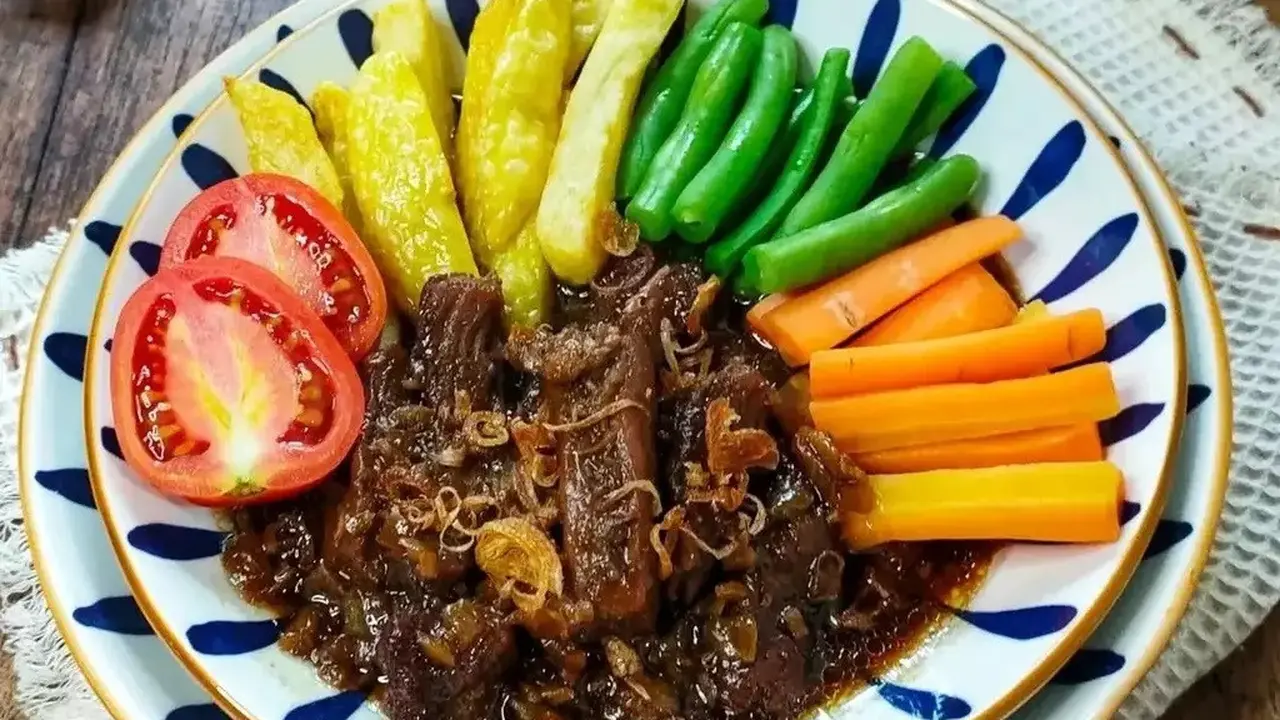 Makan Malam Enak di Surakarta yang Wajib Dicoba
