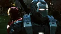 Dalam Avengers: Age of Ultron, War Machine beraksi melawan pasukan milik Ultron secara terpisah dari tim Avengers.