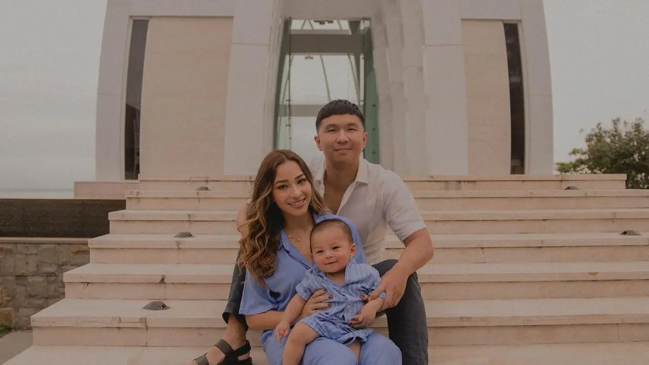Nikita Willy dan keluarga (Instagram/nikitawilly0fficial94)