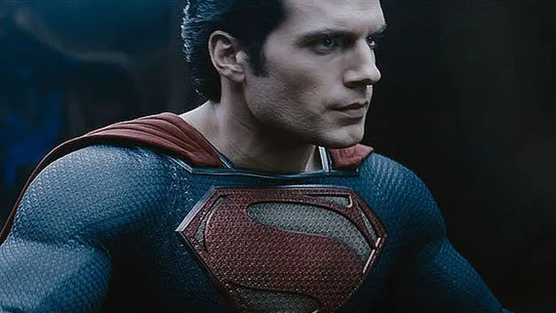 Pengaruh Alien di Kostum Man of Steel