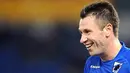 Sampdoria's forward Antonio Cassano smiles during an Italian serie A match AS Roma vs Sampdoria at Olympic stadium in Rome on January 14, 2009. AFP PHOTO/ALBERTO PIZZOLI