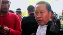 Kuasa hukum Suryadharma Ali, Humprhey R Djemat memberi keterangan di Pengadilan Negeri Jakarta Selatan, Senin (30/3/2015). Sidang gugatan praperadilan SDA ditunda hingga besok, Selasa (31/3). (Liputan6.com/Yoppy Renato)