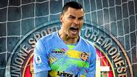 Kiper Cremonese dan Timnas Indonesia, Emil Audero. (Bola.com/Ario Yosia/Gemini AI)