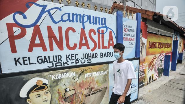 Warna-Warni Mural di Kampung Pancasila