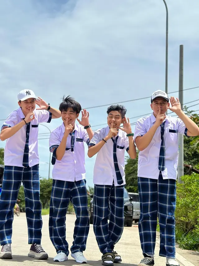 Sinetronnya Viral, Ini 6 Potret Kompak Pemain Magic 5 di Lokasi Syuting