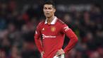 Setelah tak lagi membela Manchester United, Cristiano Ronaldo dikabarkan telah menjalin hubungan dengan salah satu klub di Saudi Pro League, Al-Nassr. CR-7 pun kini dikabarkan telah berkomitmen untuk segera bergabung dengan Al-Nassr dengan kesepakatan kontrak selama 2,5 tahun dan akan menetap di Arab Saudi hingga 2030. Jika jadi kenyataan, bintang Portugal tersebut akan mengikuti jejak 7 pemain top Eropa terakhir berikut yang lebih dahulu berkarier di Arab Saudi. Berikut ketujuh pemain tersebut. (AFP/Oli Scarff)