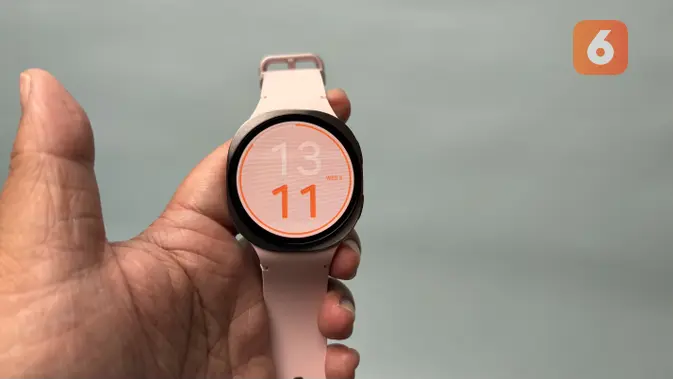 <p>Galaxy Watch 8. (Liputan6.com/ Yuslianson)</p>
