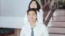Meski sempat berpisah selama bertahun-tahun, takdir akhirnya mempertemukan mereka kembali hingga kini menuju jenjang pernikahan. [@flawlesspic].