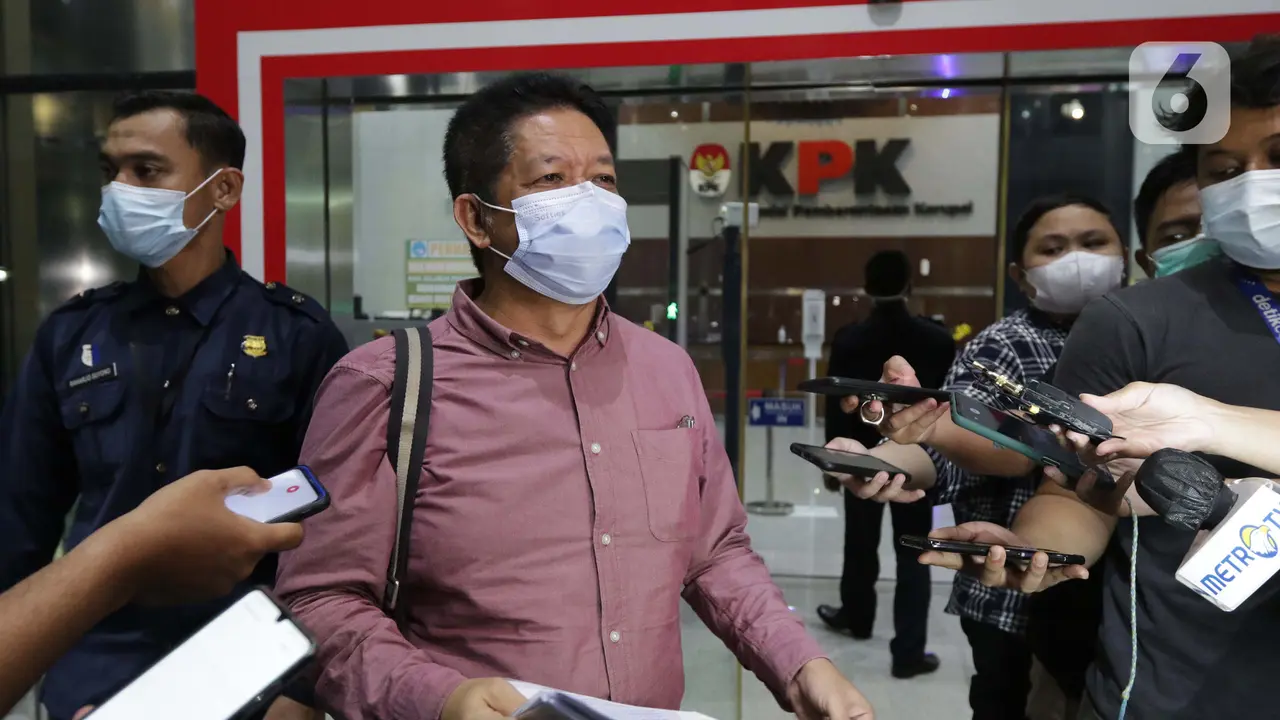 FOTO: Effendi Gazali Penuhi Panggilan Penyidik KPK