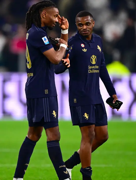 Di babak kedua, Juventus terus tampil menekan pertahanan Hellas Verona. (MARCO BERTORELLO/AFP)
