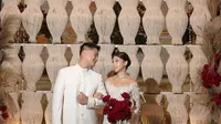 6 Pesona Clarissa Tanoesoedibjo Pakai Kebaya Putih saat Upacara Pencatatan Sipil Pernikahan