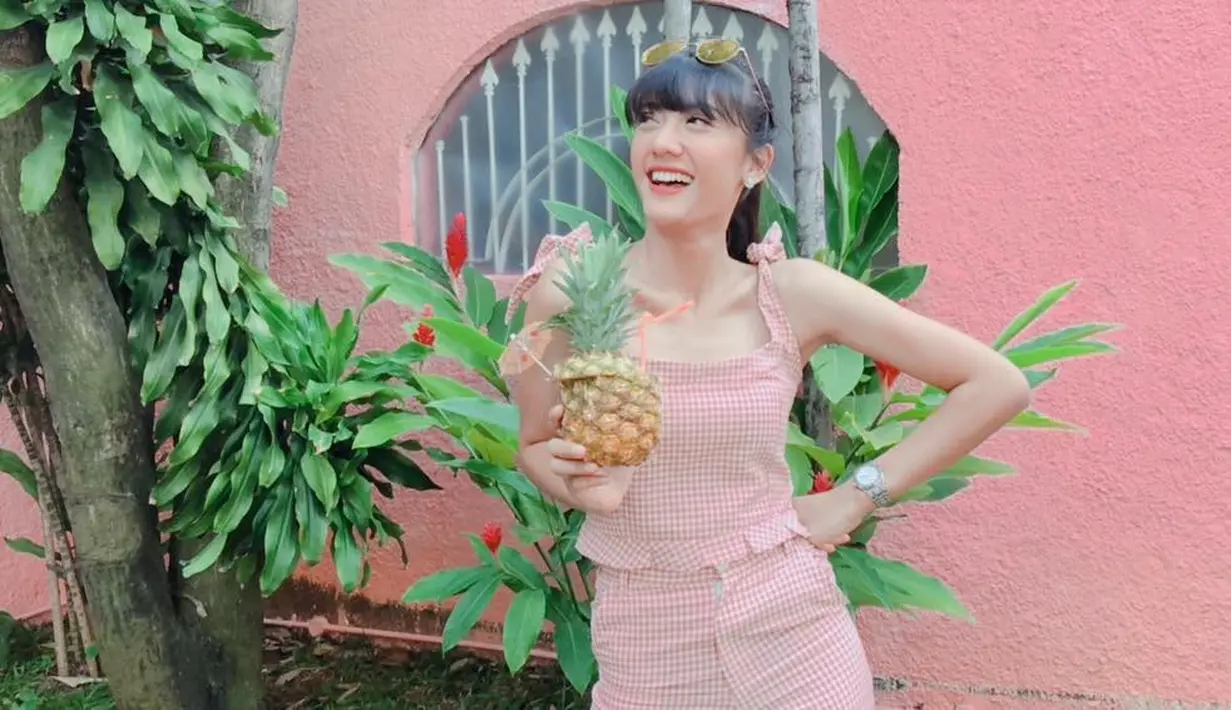 (Instagram/anissaaziza)