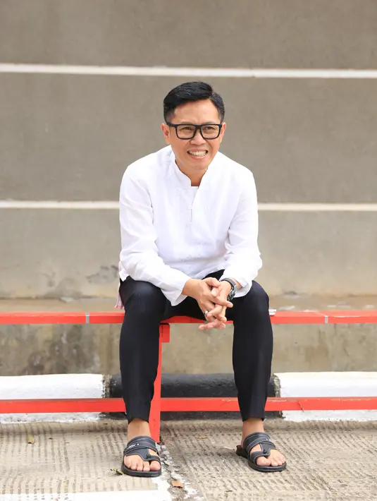 "Berharap bisa bermanfaat untuk warga sekitar dan untuk karyawan. Dan mudah-mudahan ini memberikan semangat kepada teman-teman Ekomando, semoga menjadi lebih baik lagi,” ucap Eko dalam sambutannya.(Adrian Putra/Bintang.com)