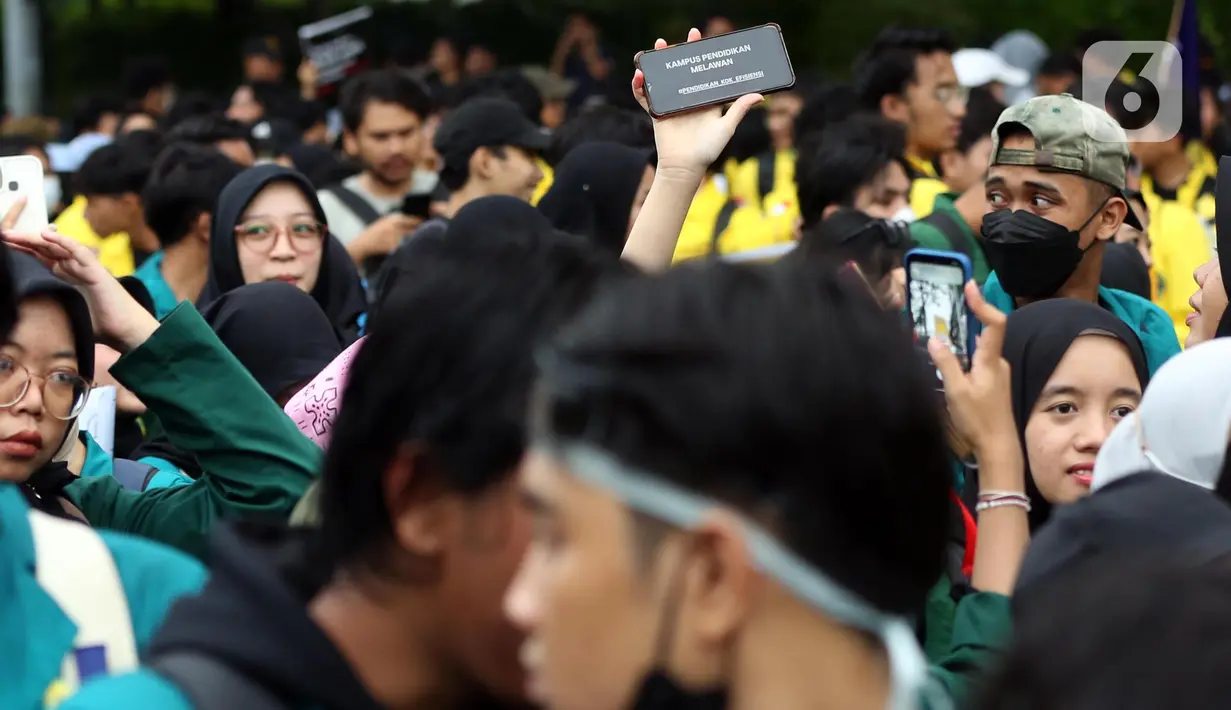 Para mahasiswa khawatir pemangkasan anggaran itu berdampak terhadap kemajuan perguruan tinggi. (Liputan6.com/Helmi Fithriansyah)