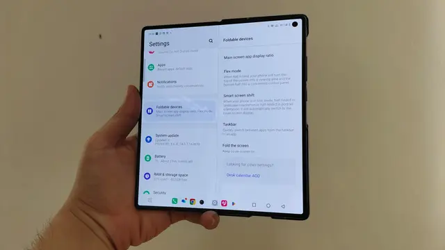 Fitur Tambahan Khusus Foldable Phone di Vivo X Fold 3 Pro