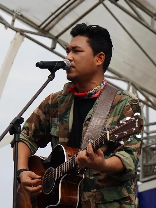 (Instagram/rizalarmada)