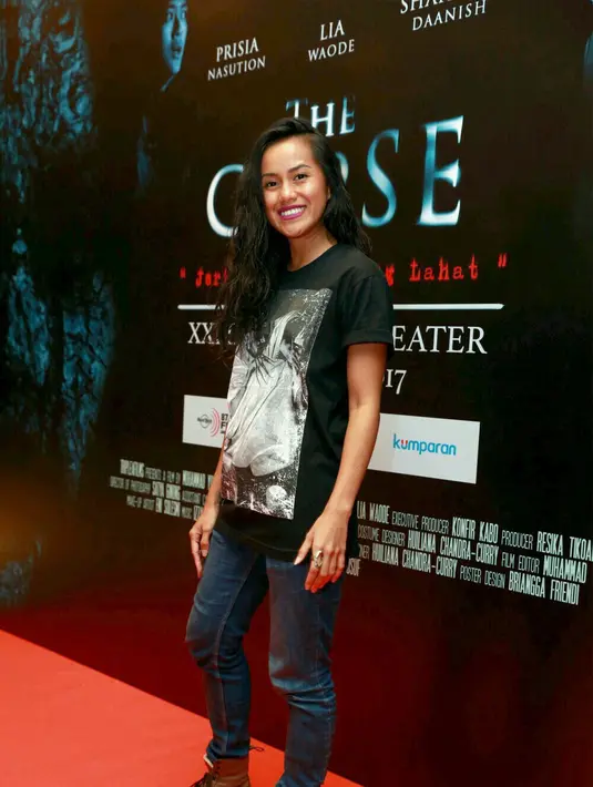 "Sulit banget sih nggak, namanya pemain harus bisa melakukan peran apapun. Paling ditambah apa dulu biar lucu, terus serius lagi," akunya.  (Galih W.Satria/Bintang.com)