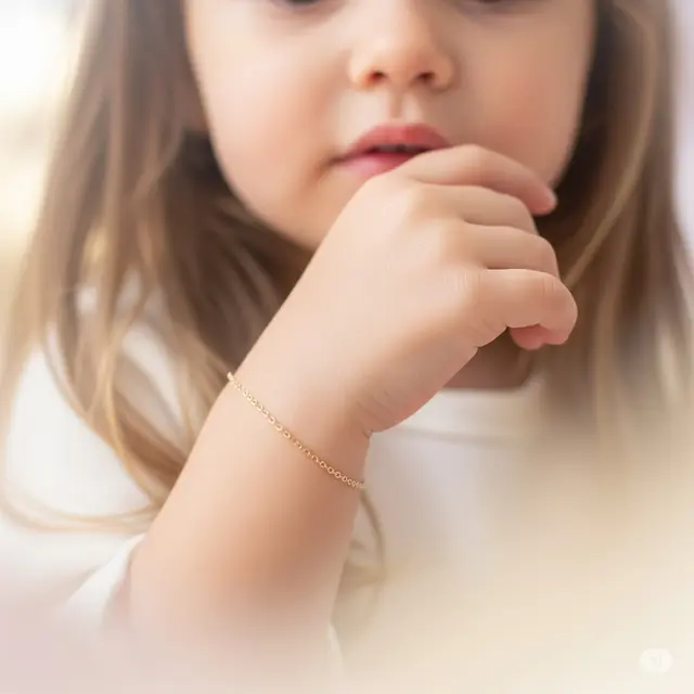Model Gelang Anak Simple. Foto: Gemini