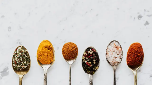 Cara Mudah Membuat Telur Dadar Renyah, Tanpa Baking Powder