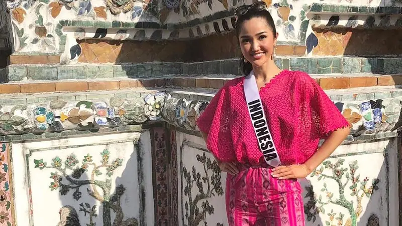 Puteri Indonesia Terpukau Kuil Wat Arun Saat Karantina Miss Universe di Thailand