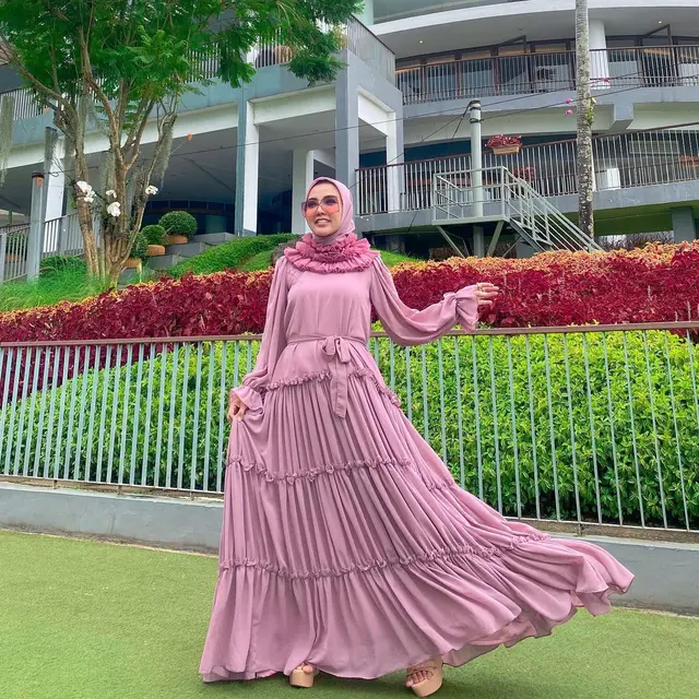 7 Potret Bella Shofie saat Pakai Gamis, Tampil Anggun dan Menawan