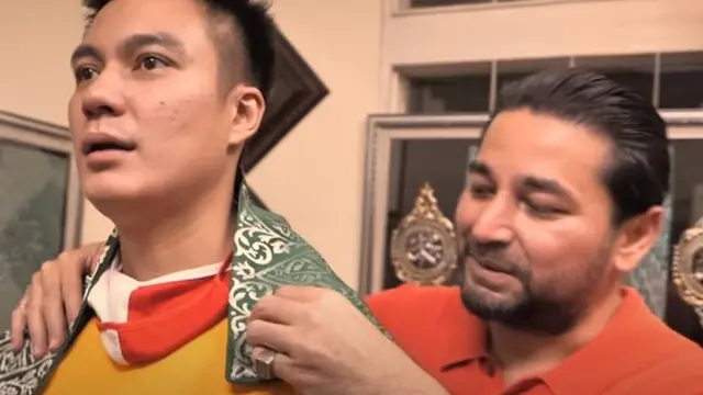 7 Momen Baim Wong Dapat Kiswah Rasulullah, Bahagia dan Tak Menyangka