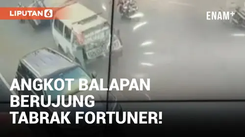 VIDEO: 2 Angkot di Bandar Lampung Terguling dan Tabrak Fortuner Usai Saling Balap