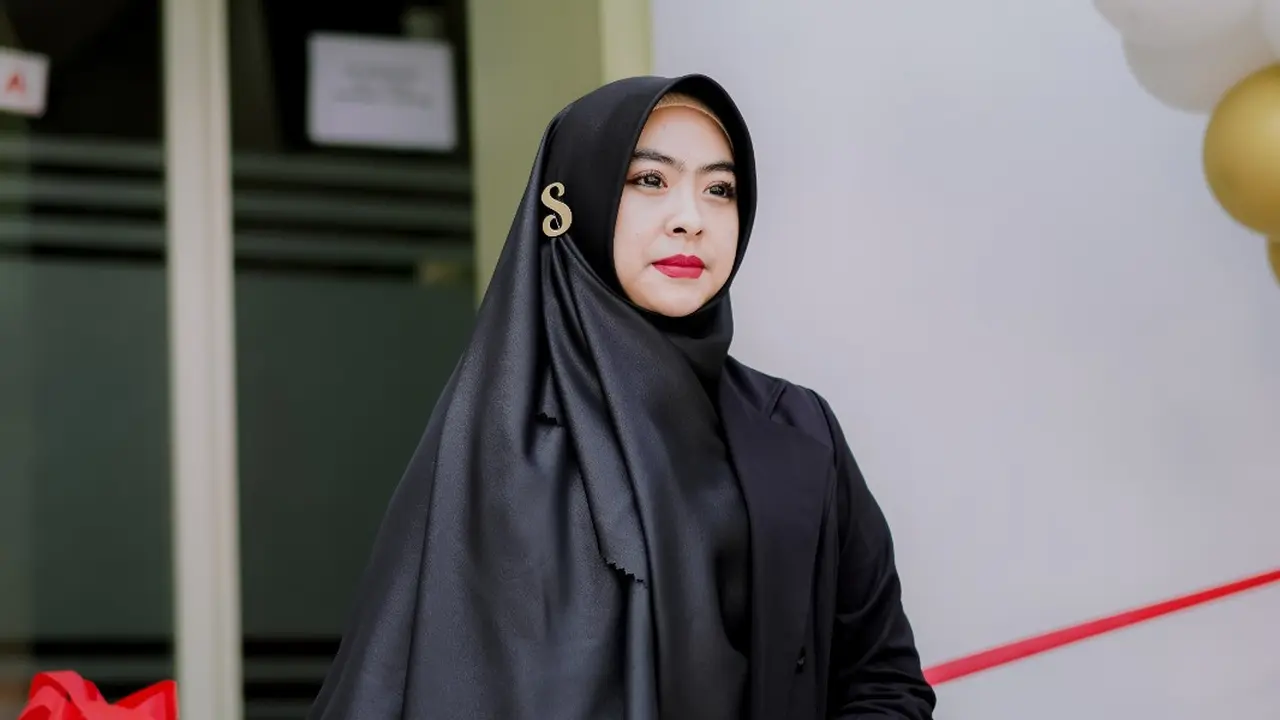 Selebgram Shindy Putri