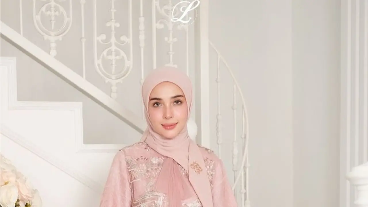5 Model Gamis Terbaru 2024 Simpel dan Elegan, Pernah Dipakai para Artis Indonesia