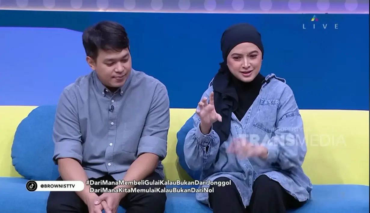 Dalam layar lebar, ia terakhir terlibat dalam Mama Cake sebagai suster (2012). Setelah itu, pada tahun 2013, ia terlibat di dua serial  televisi Haji Medit dan Diam Diam Suka. [Youtube/TRANS TV Official]