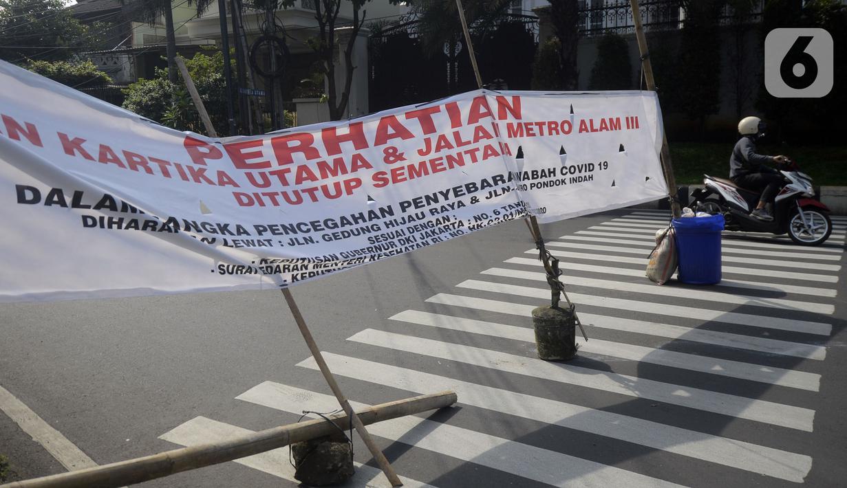 Foto Cegah Penyebaran Covid 19 Jalan Di Pondok Indah Ditutup Sementara News Liputan6 Com