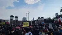 Demo Buruh Depan Gedung DPR Saat May Day (Rifqy Alief Abiyya/Liputan6.com)