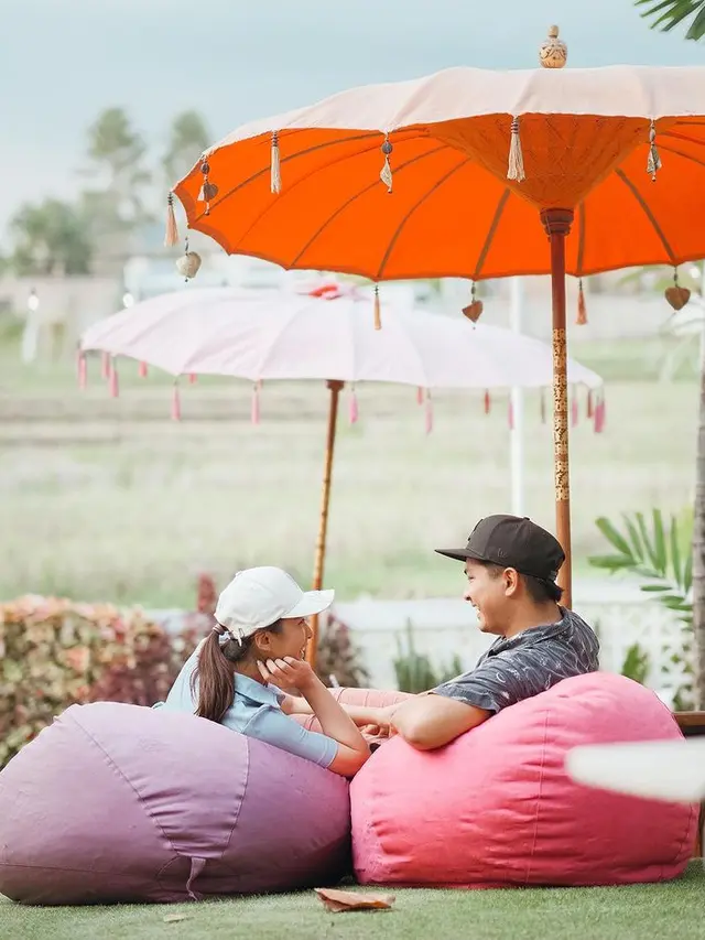 Potret mesra Glenn Alinskie dan Chelsea Olivia. (Foto: Instagram/glennalinskie)