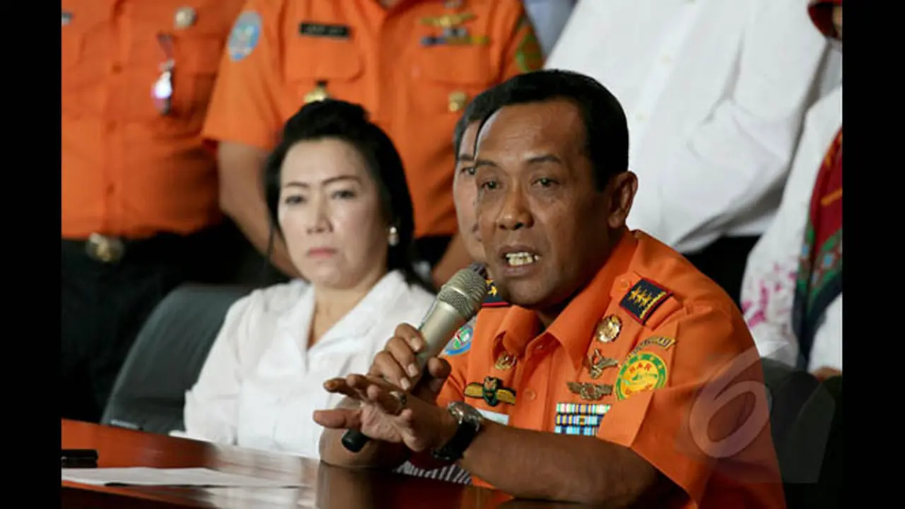 Basarnas Masih Lanjutkan Pencarian Korban AirAsia