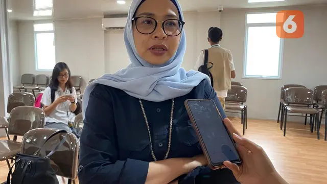 Myrna Asnawati Safitri