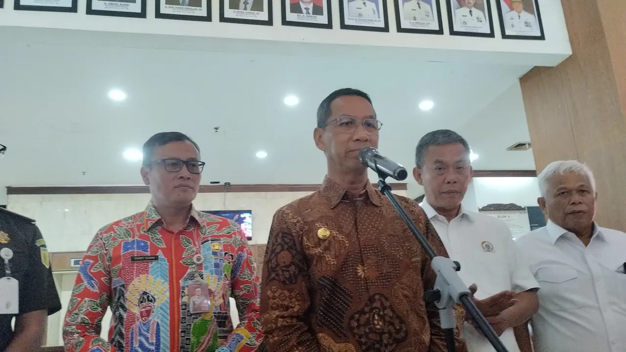 Penjabat (Pj) Gubernur DKI Jakarta Heru Budi Hartono buka suara soal wacana pemangkasan Taman Penitipan Anak (TPA) Negeri Bale Bermain Balai Kota yang juga dijadikan pendidikan anak usia dini (PAUD) peninggalan Anies Baswedan